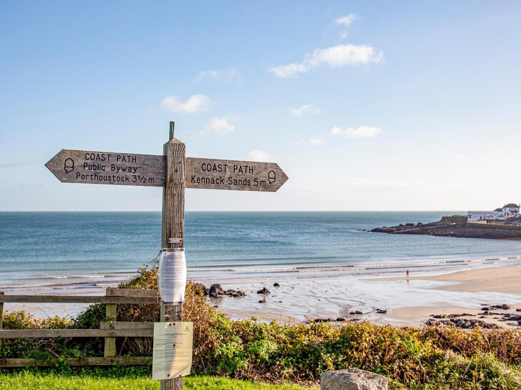 Headland Cottages Coverack Exterior foto